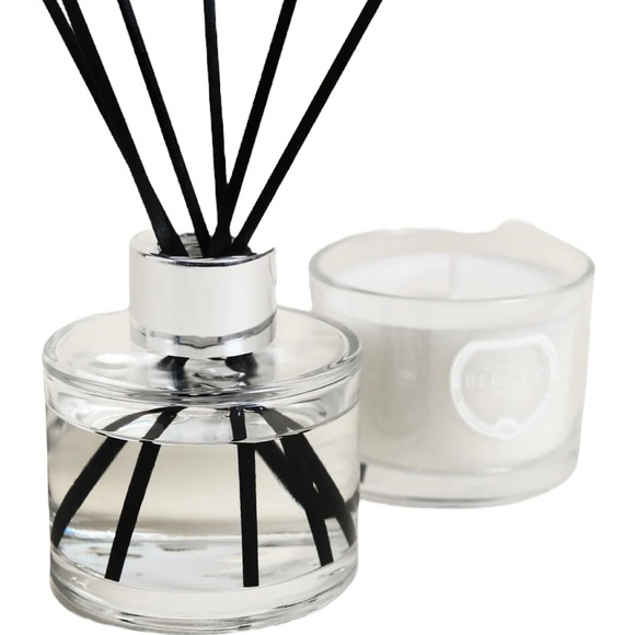 Maison Berger Duo Gift Set - 80ml diffuser, 80g candle, Festive Fir scent - Picture 4 of 5